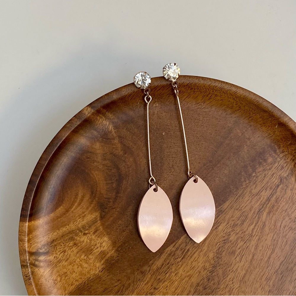4/$15 Light Pink Leaf Drop Dangly Earrings